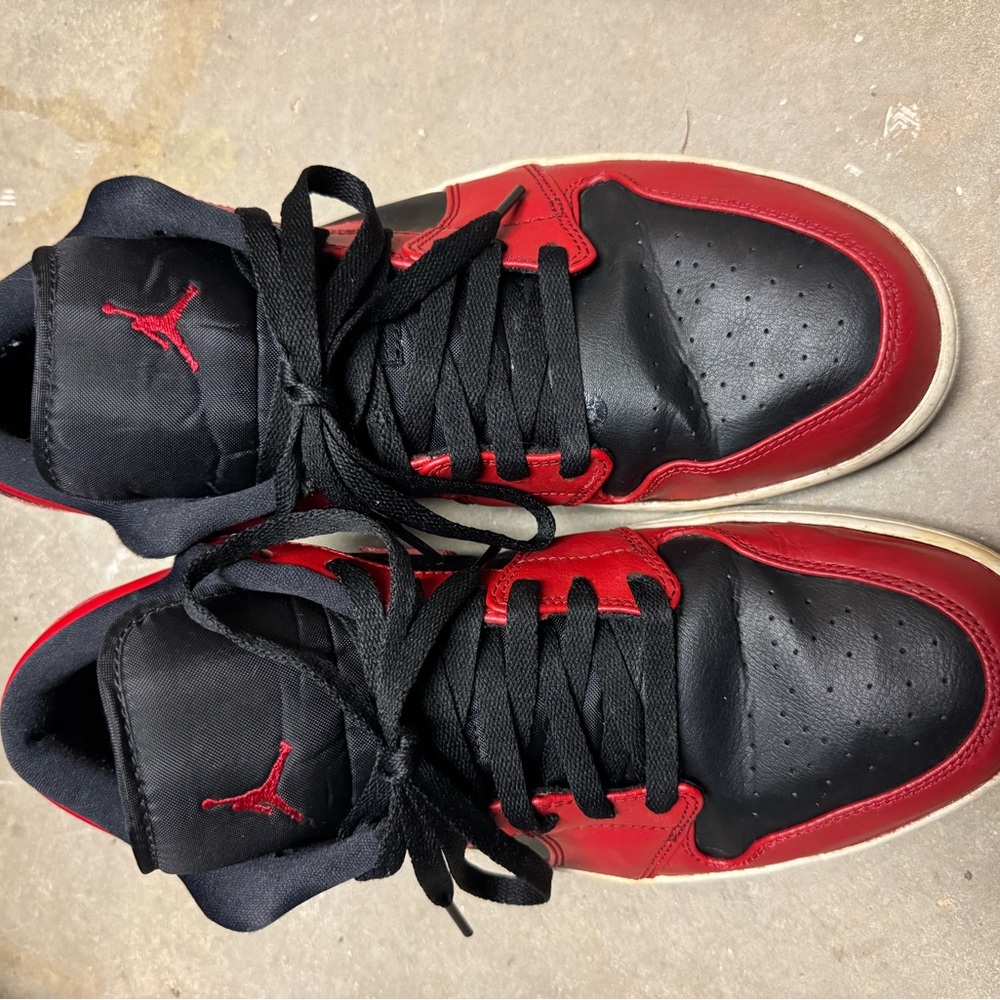 Nike Air Jordan 1 Low Reverse Bred